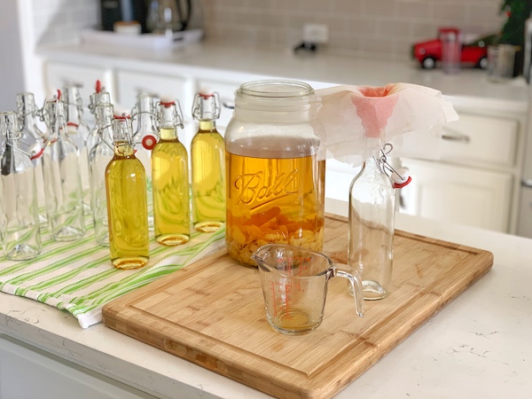80-day_Limoncello_Bottling